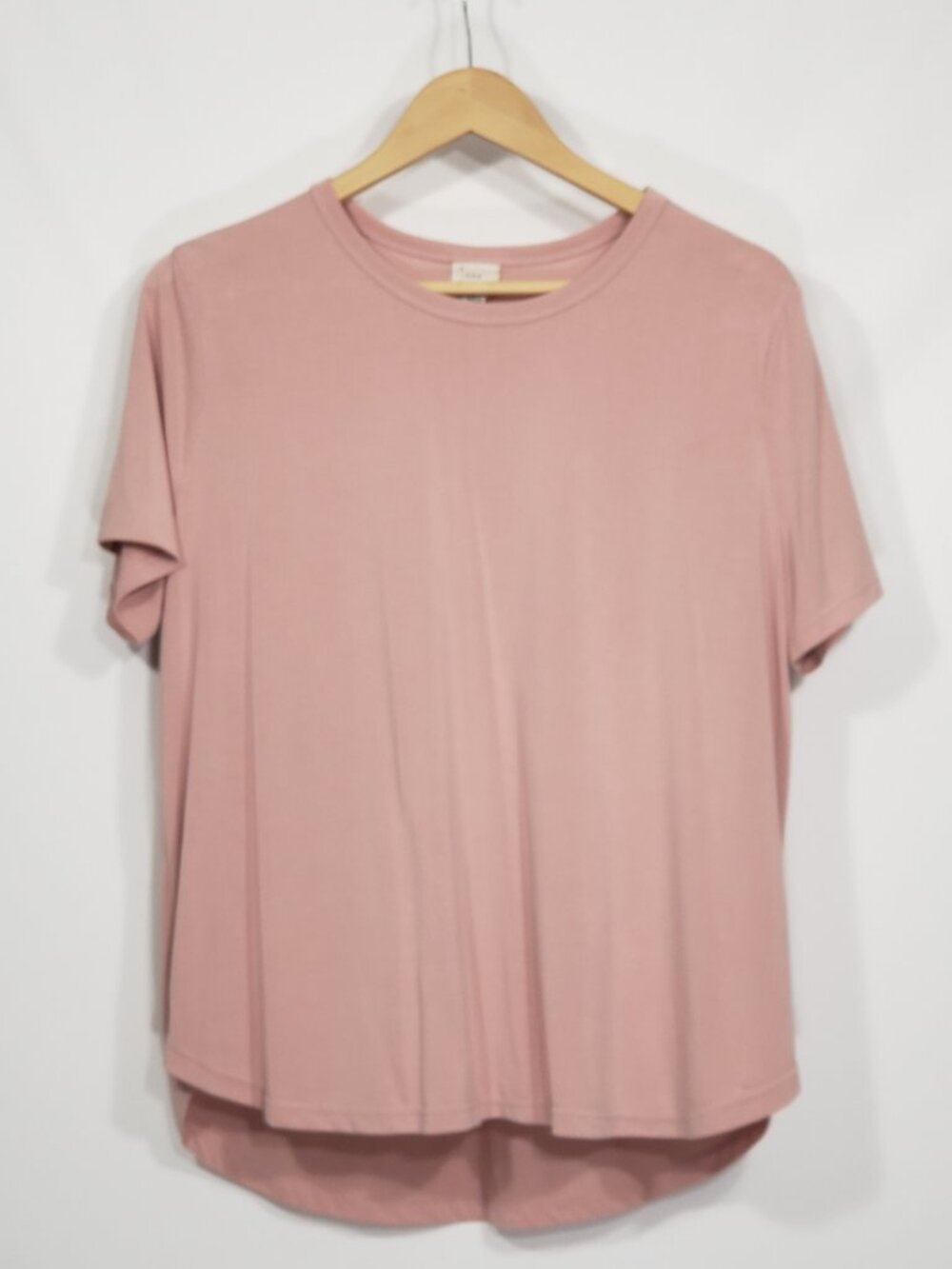 A New Day Pink T-shirt Women's XL Soft Flowy Career Business summer beach